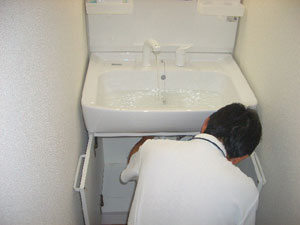 洗面の漏水チェック