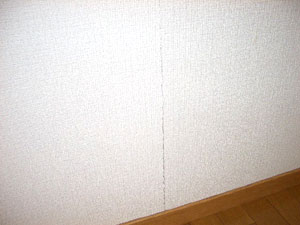 クロスのひび割れ